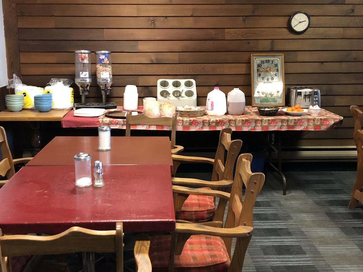 Agassiz Park Lodge - Under New Management McCreary Eksteriør bilde