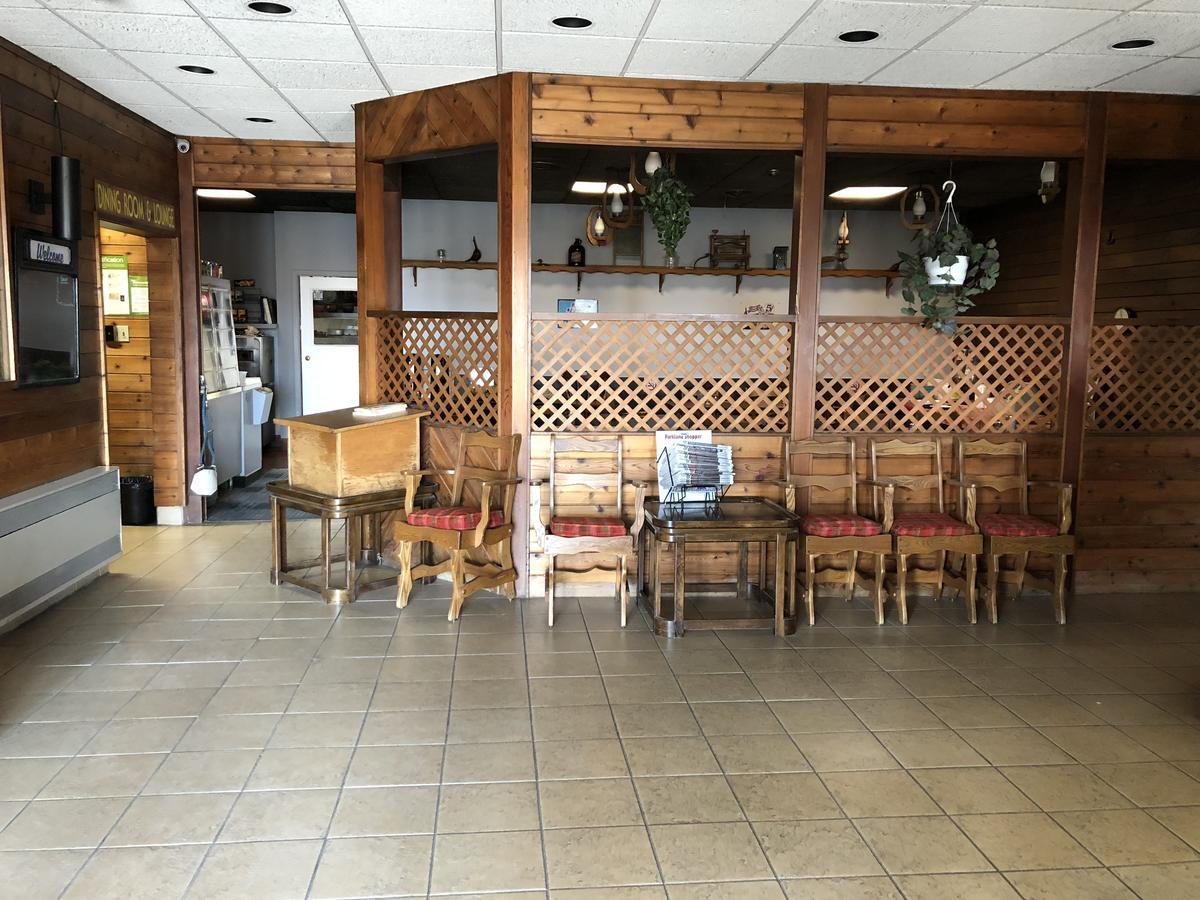 Agassiz Park Lodge - Under New Management McCreary Eksteriør bilde